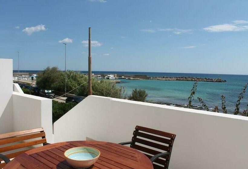 Casa Fronte Mare A Torre Vado 2