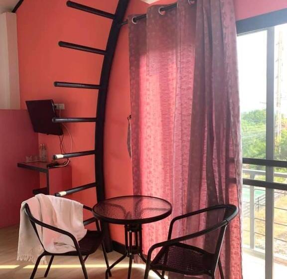 تختخواب و صبحانه Bkl Pool Villa Pattaya
