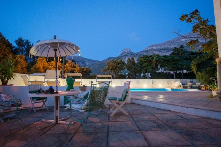 تختخواب و صبحانه Villa Cancelliere