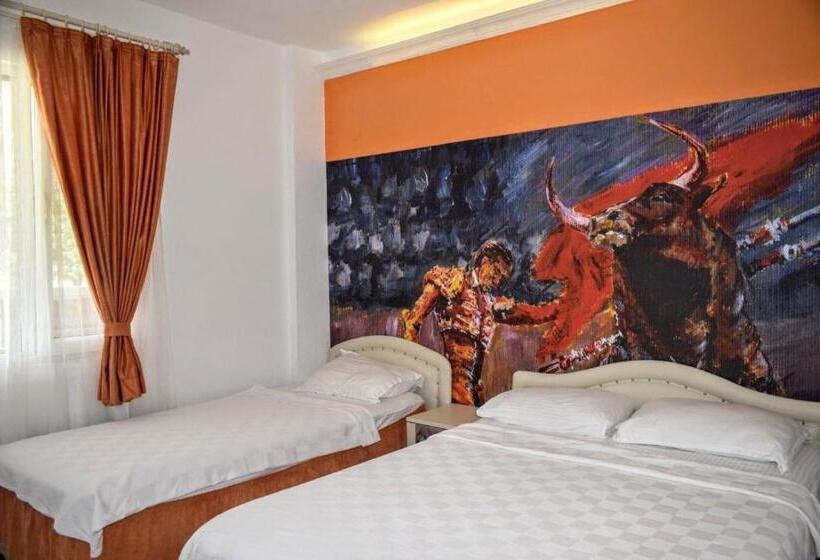 Eli̇t Otel
