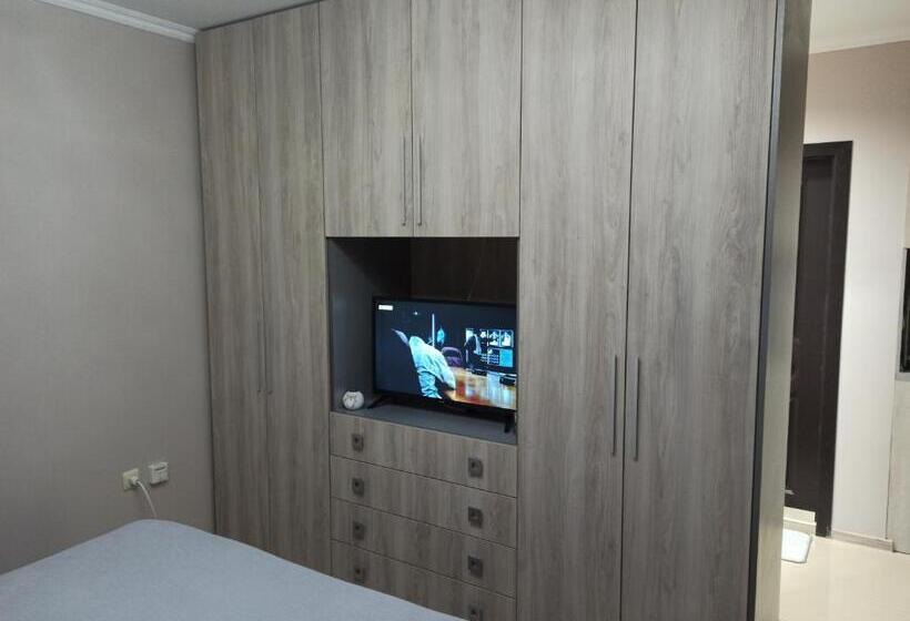 Amara Boutique & Design   студио