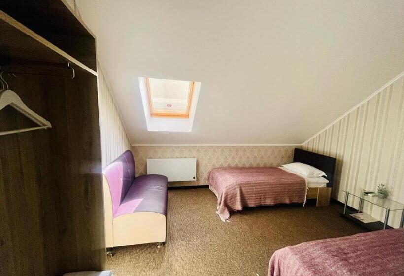 Hotel готель лаванда