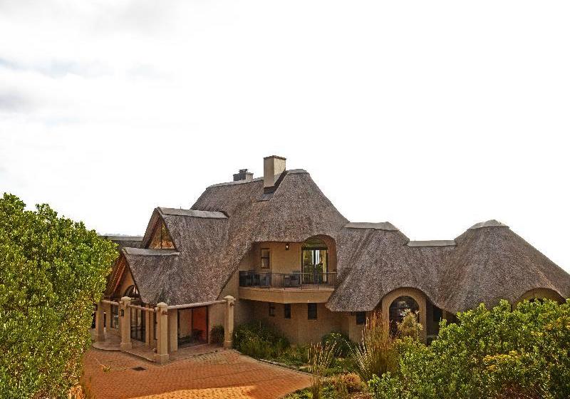 Bezweni Lodge