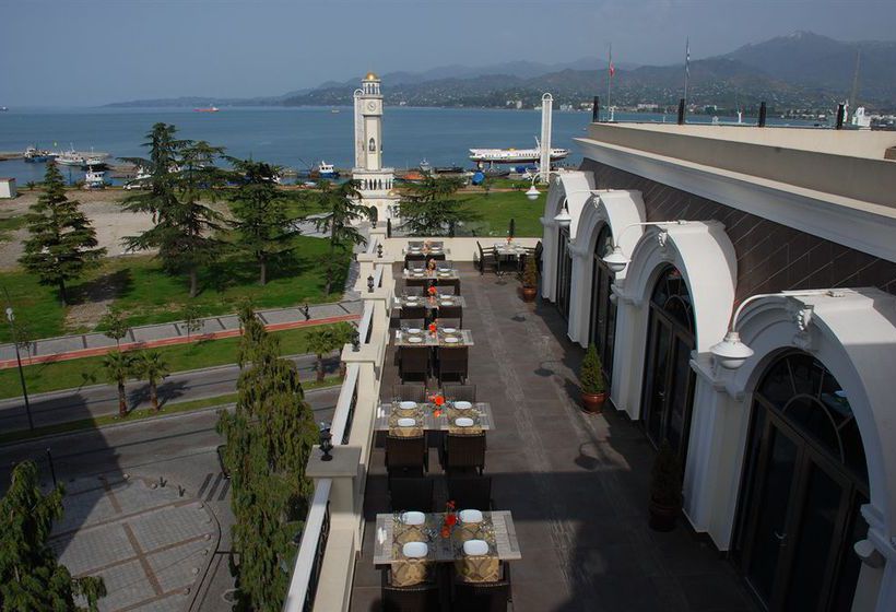 ホテル Batumi World Palace