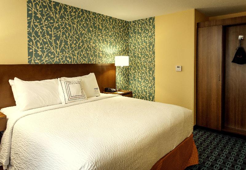 בית מלון כפרי Fairfield Inn & Suites By Marriott Meridian