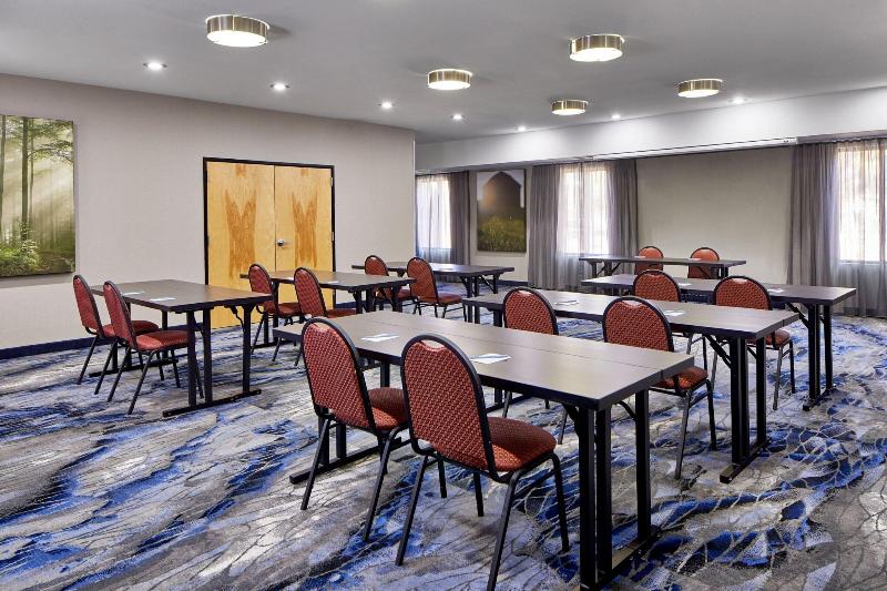 فندق Fairfield Inn & Suites By Marriott Gainesville