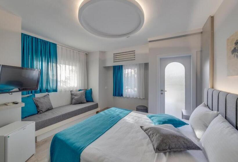 فندق La Brezza Suite &