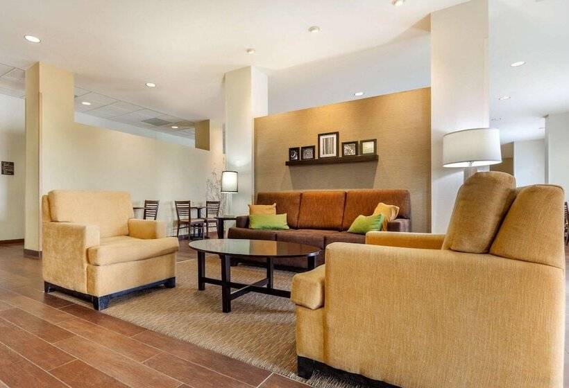 فندق Sleep Inn & Suites Devils Lake