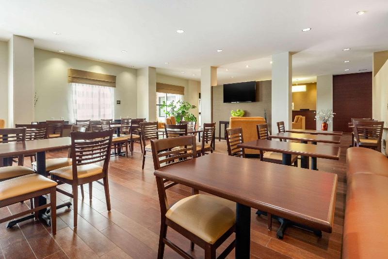 فندق Sleep Inn & Suites Devils Lake