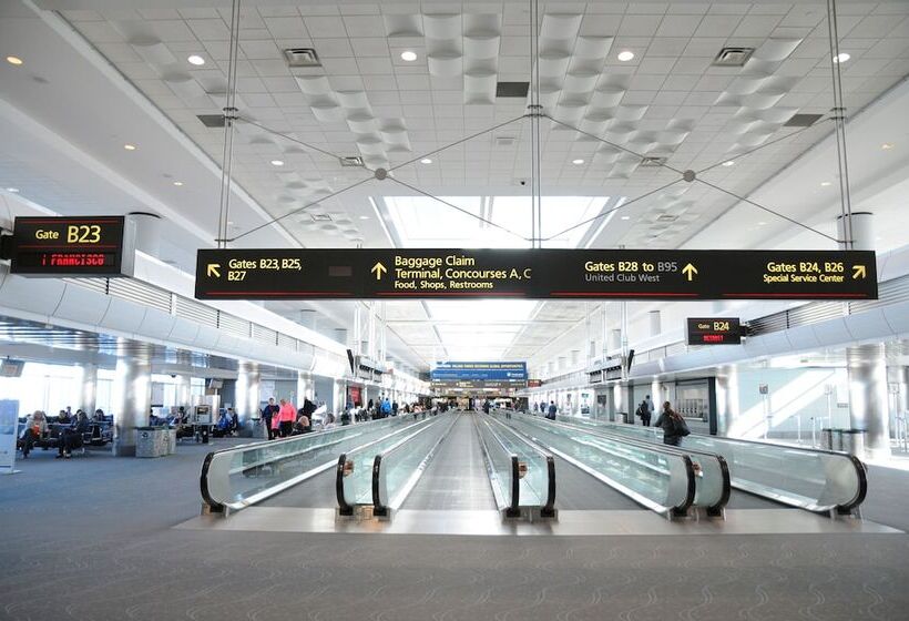 ホテル Staybridge Suites Denver   Central Park, An Ihg