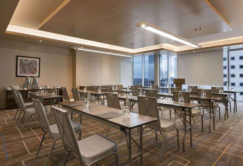 Wyndham Grand Istanbul Levent Hotel & Conference Center