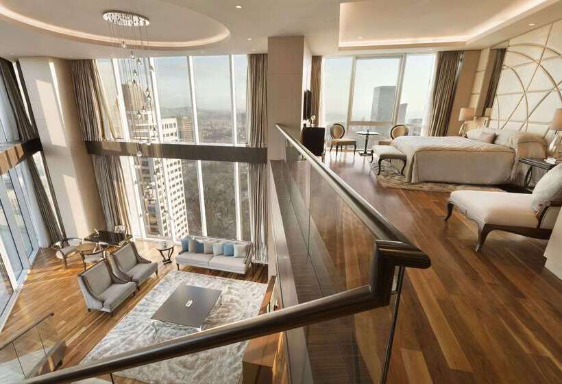 Wyndham Grand Istanbul Levent Hotel & Conference Center