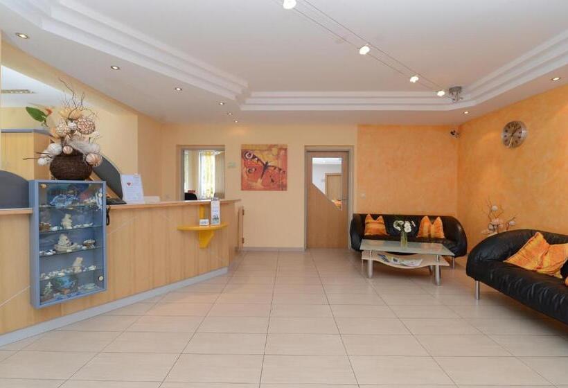 Strandhotel Faak