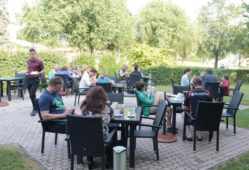 Strandhotel Faak