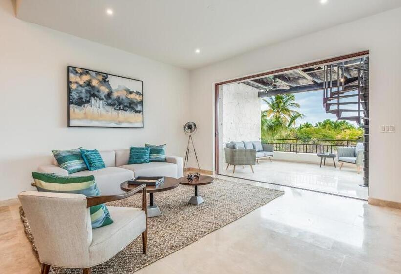 Bohari Palmilla