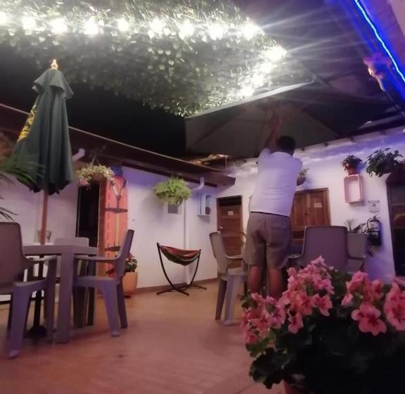 پانسیون Hostal Colombian Gold