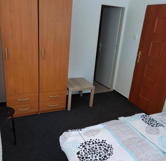 پانسیون Penzion Modřanka