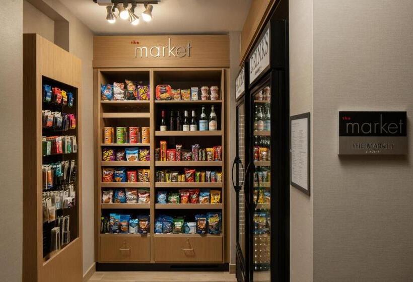 Отель Residence Inn By Marriott Tampa Wesley Chapel