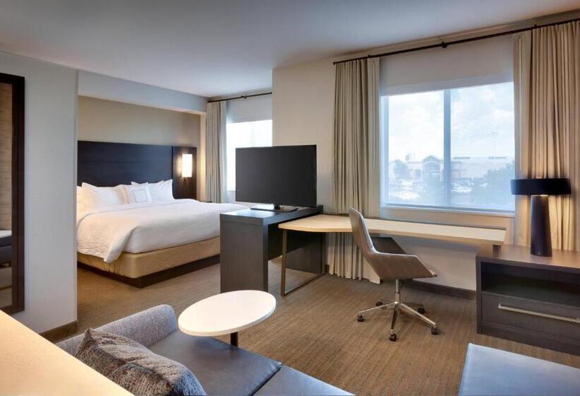 Отель Residence Inn By Marriott Tampa Wesley Chapel