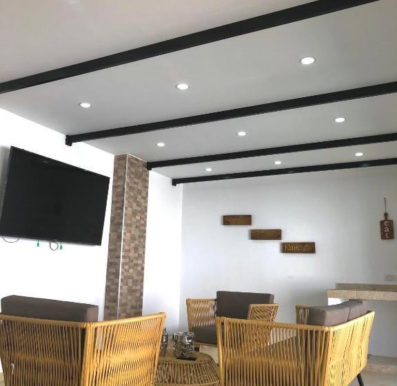 پانسیون Casa Lourdes