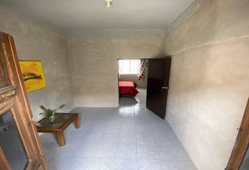 هاستل Hostal Casa De Arcos