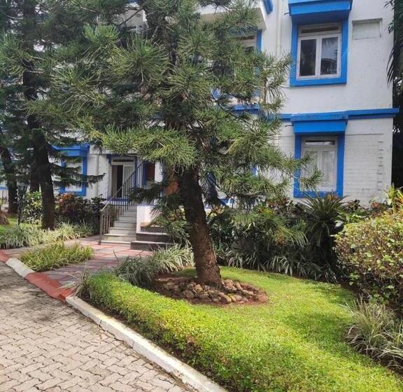 Ary Royal Palms 1 Bhk