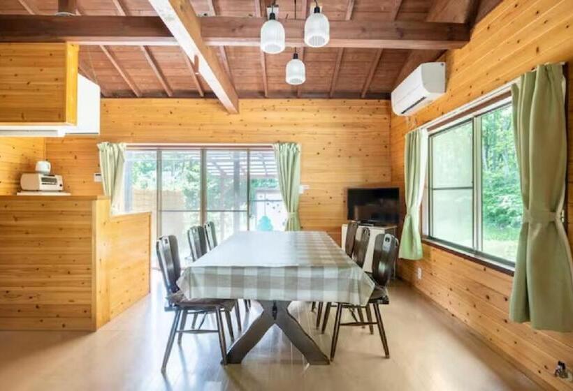 Pensió ウッドペッカー小径