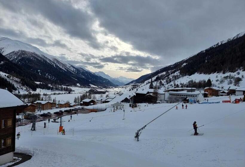Cute Attic Apartment In The Heart Of The Mountains
