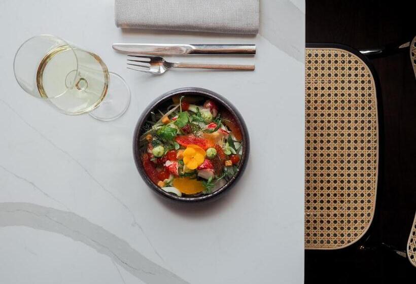 هتل Leonor The Place To Live