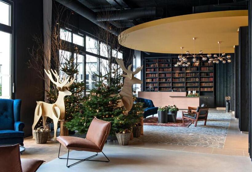 هتل Leonor The Place To Live