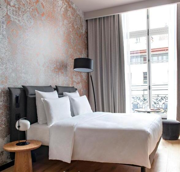 هتل Leonor The Place To Live