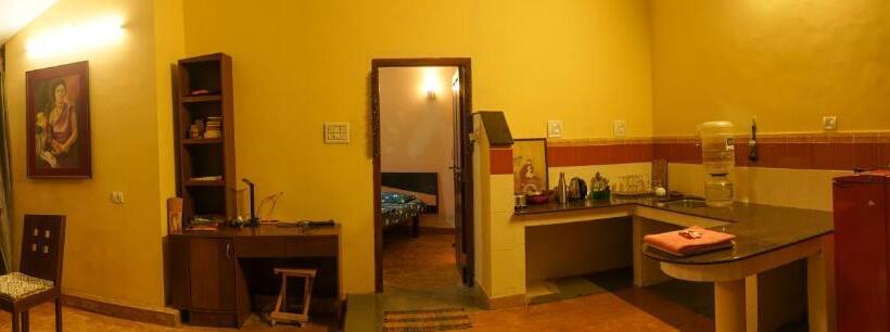 Mala S Hideaway