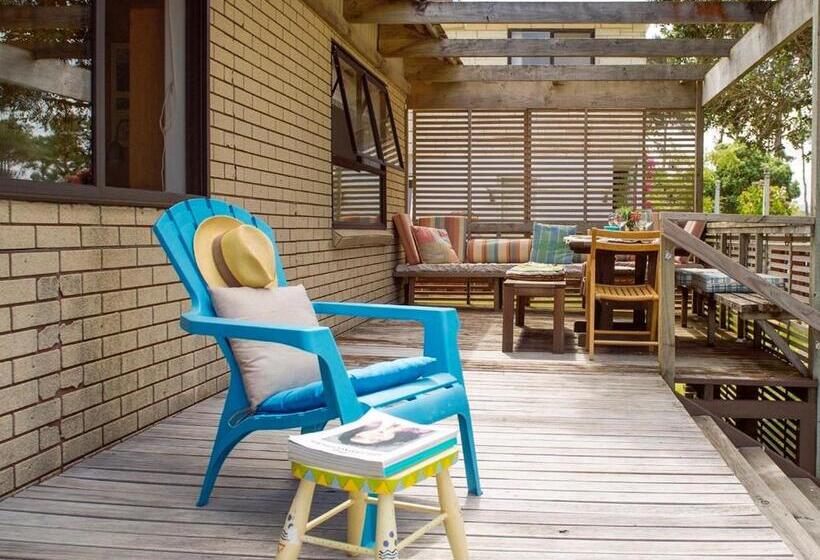 Vintage Pohutukawa   Whangamata Bach