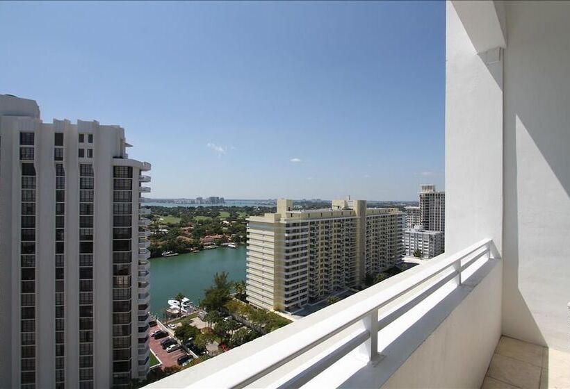 Seastays Apartments