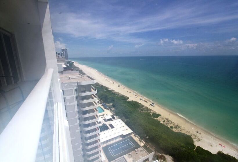 Seastays Apartments