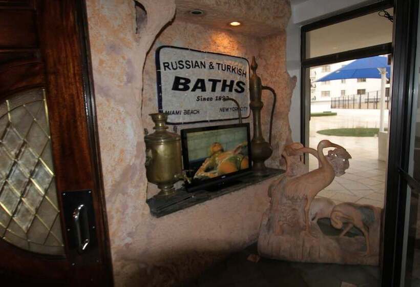 Seastays Apartments