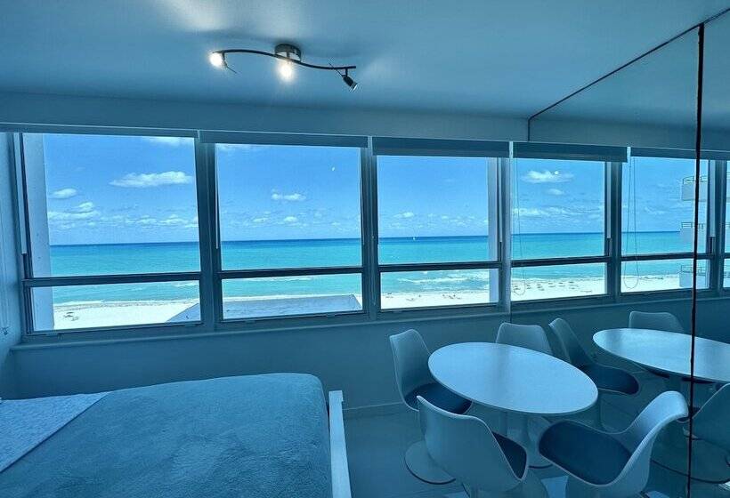 Seastays Apartments