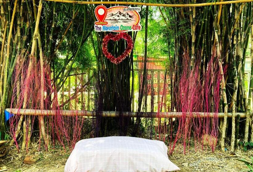 تختخواب و صبحانه บ้านเดอะเมาเท่น By The Mountain Ozoneบ้านโอโซนขุนเขาแก่งกระจาน