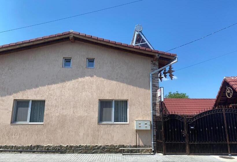 پانسیون Casa Blendea Daniela