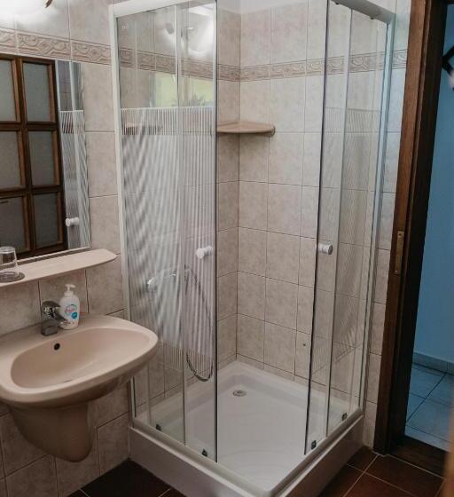 펜션 Hemina Vendégház