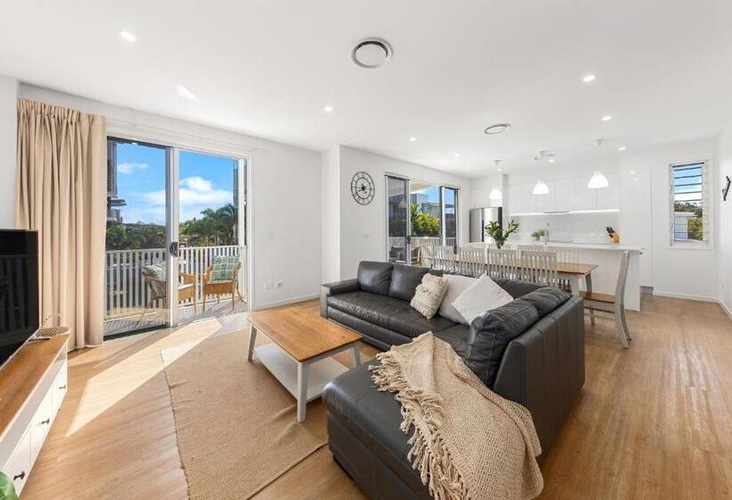 Waves Beach House