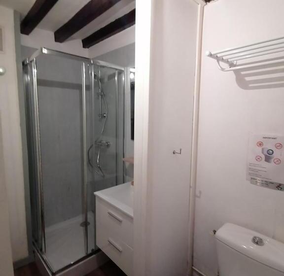 مبيت وإفطار Les Hirondelles Bleues