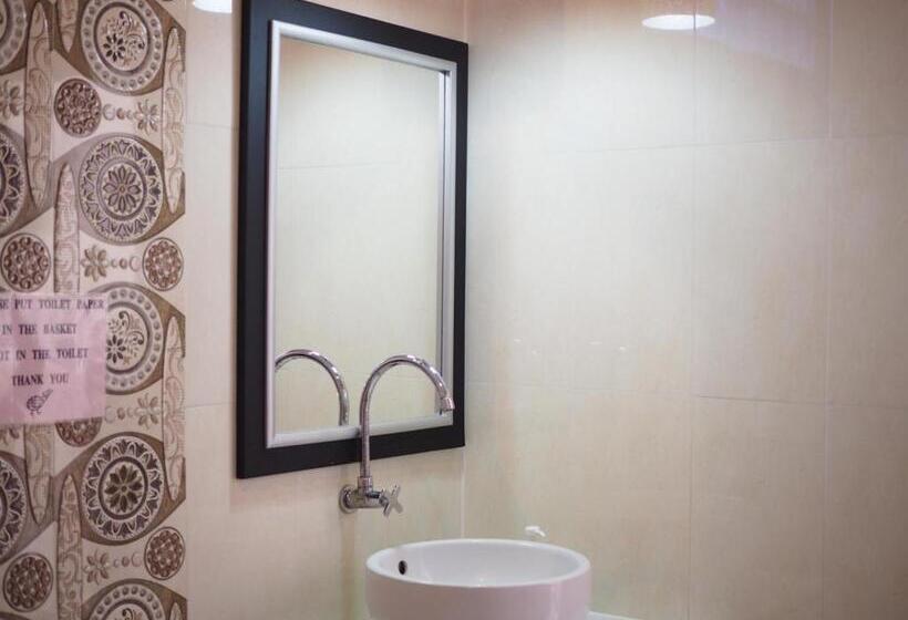 فندق Mossman House