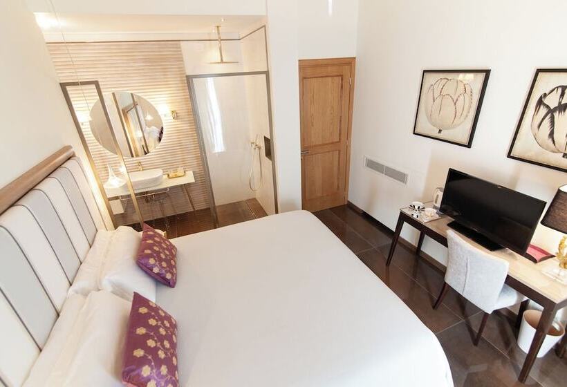 هتل Villa Francesca Relais