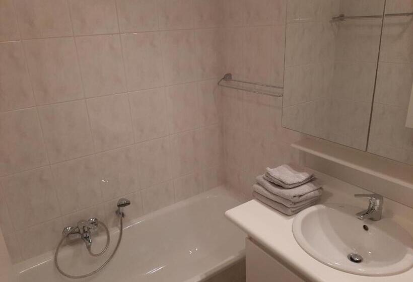 House Kimberly 194, Bus 102