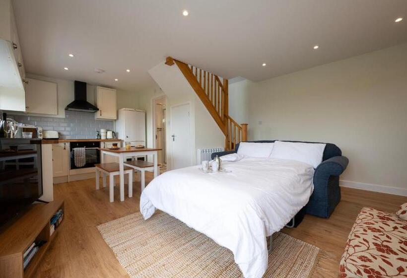 Owlet Lodge