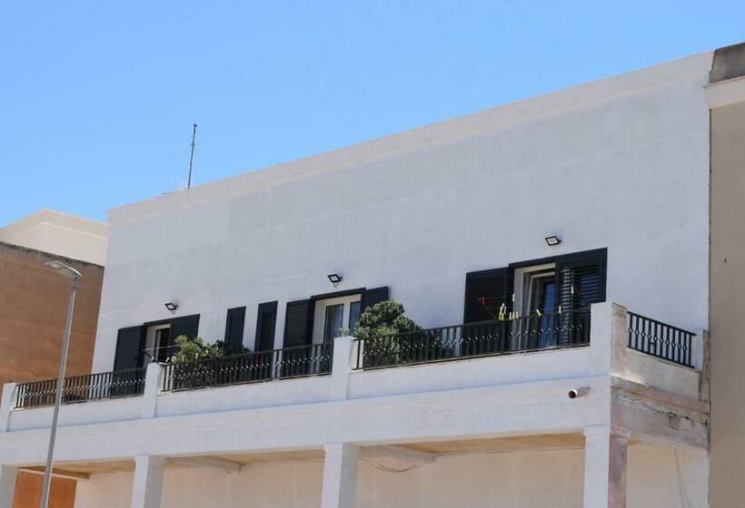 تختخواب و صبحانه Ponente & Maestro Rooms
