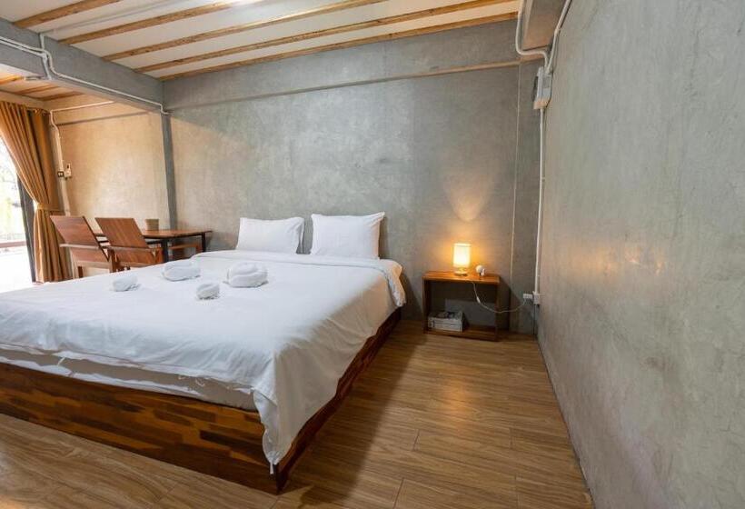 酒店 Banmai87 Guest House บ้านไม้87 เกสต์เฮ้าส์