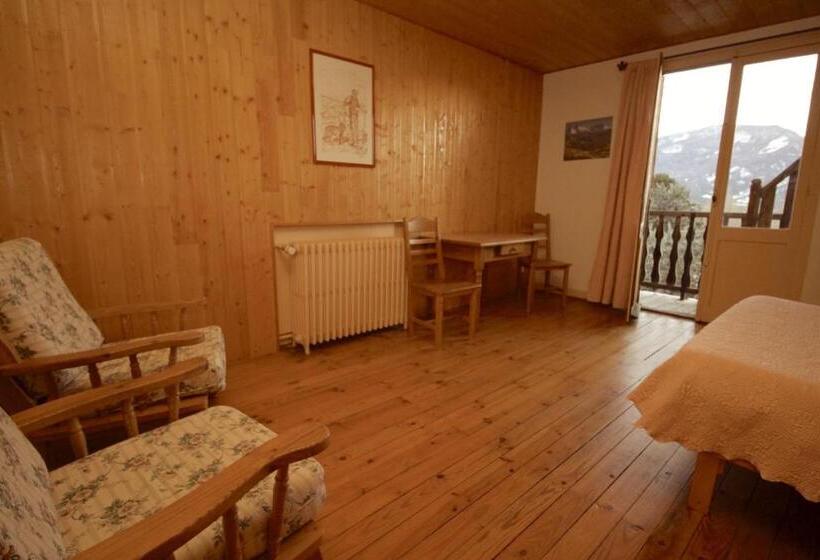 مبيت وإفطار Le Vieux Chalet