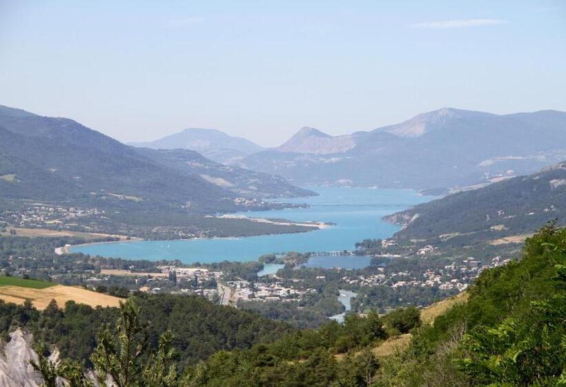 مبيت وإفطار Le Vieux Chalet